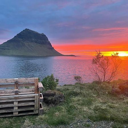 Kirkjufell Basement Apartment Grundarfjörður Exteriör bild